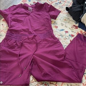 Barco one Women's Burgundy Scrub Set